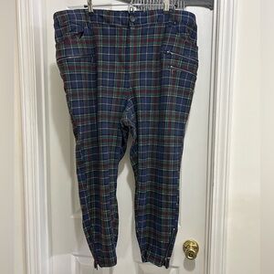 EUC Torrid Plus Size 26W Plaid Skinny Studio Luxe Ponte Mid-Rise Zipper Pant